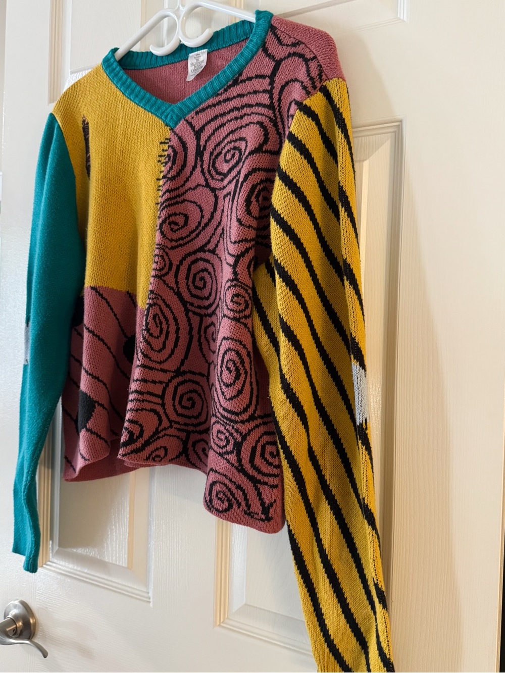 Disney The Nightmare Before Christmas Sally Cosplay Colorblock VNeck Sweater XL - Picture 3 of 8